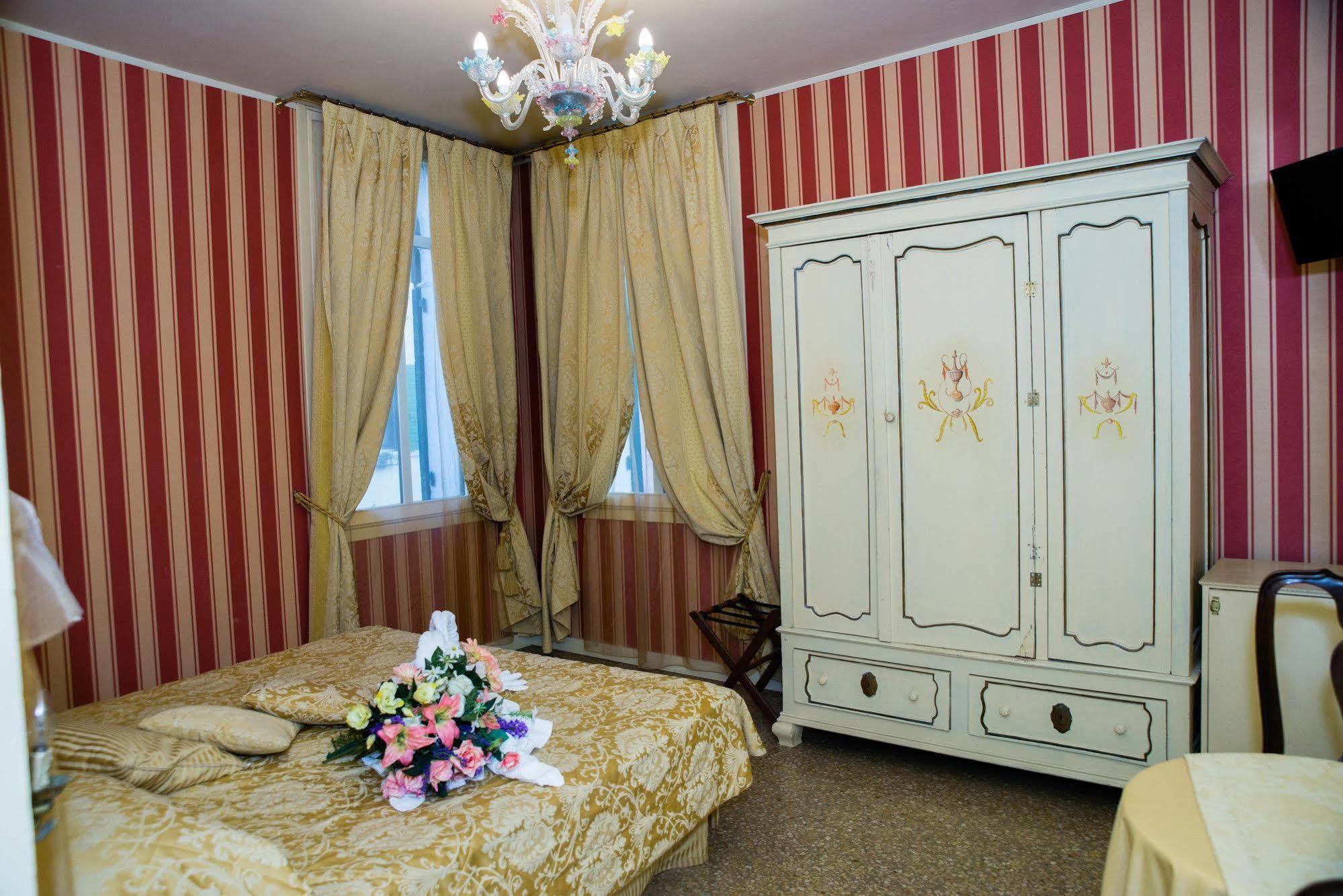 Locanda Acquavita Venetië Buitenkant foto